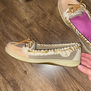 Women’s sperrys